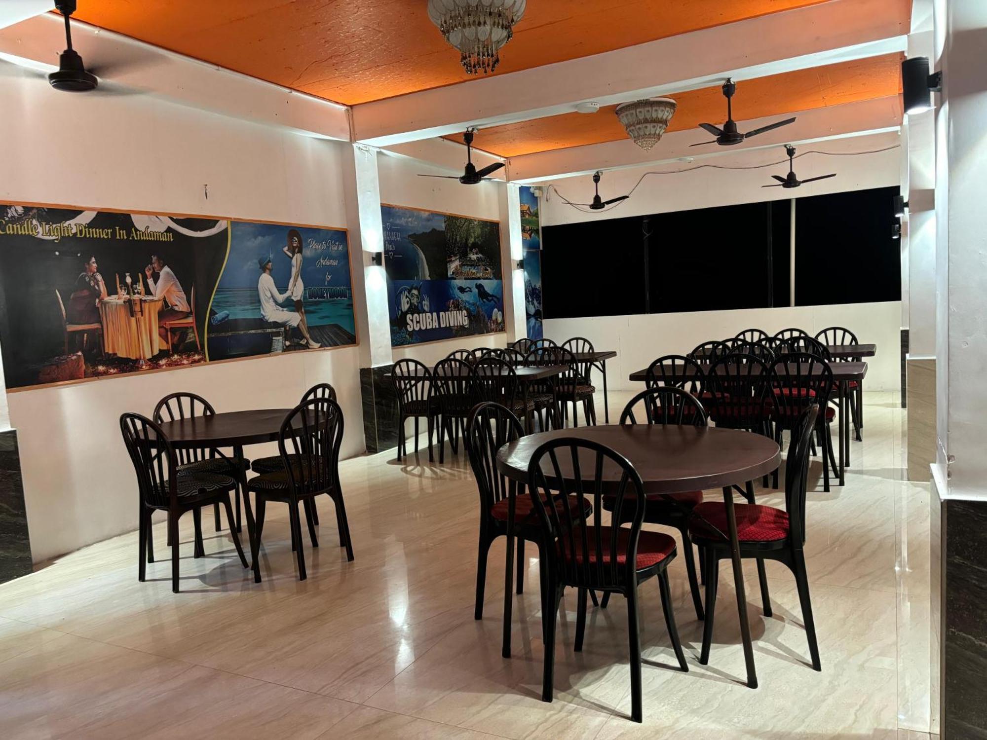 The Tamarind Tree Hotel & Restaurant Shadipur Exterior photo